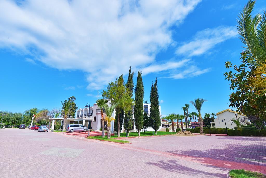Club Simena Hotel Vasilia Bagian luar foto