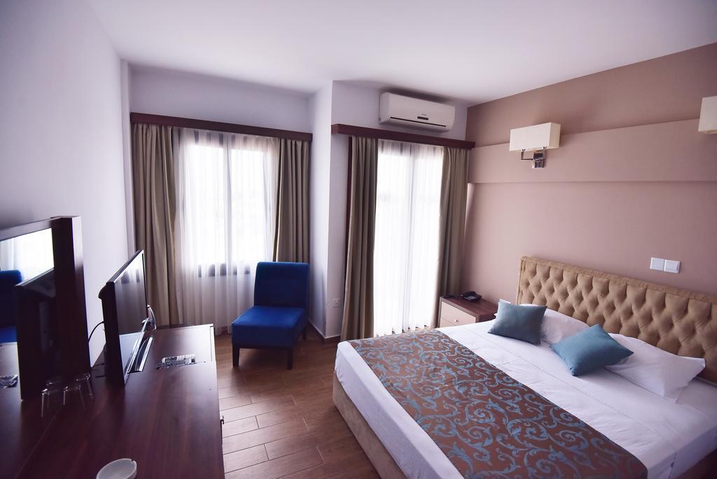Club Simena Hotel Vasilia Bagian luar foto