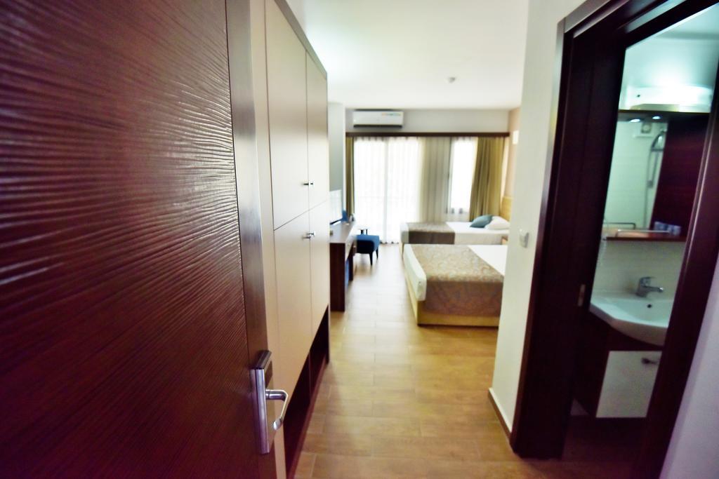 Club Simena Hotel Vasilia Bagian luar foto