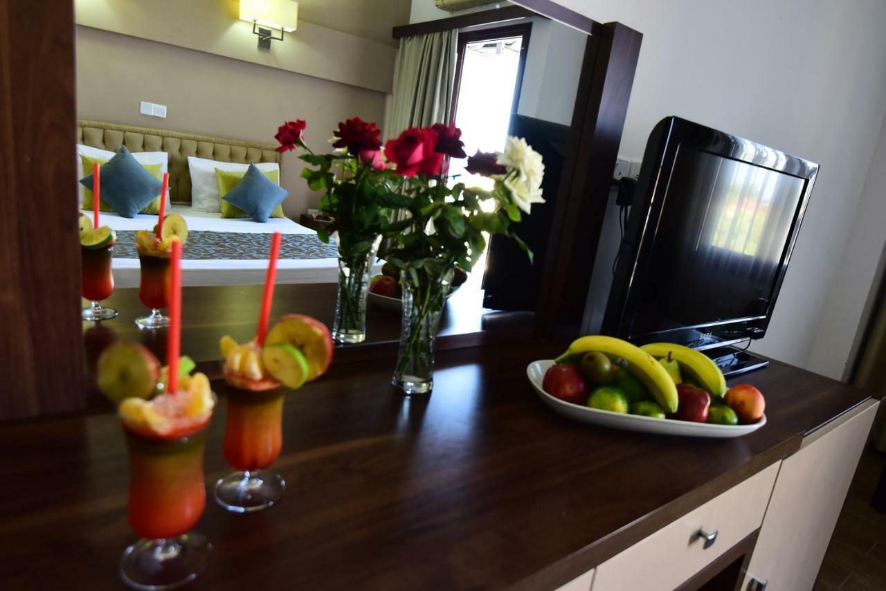 Club Simena Hotel Vasilia Bagian luar foto